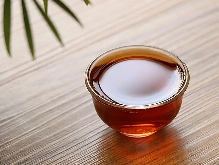 長(zhǎng)期喝普洱茶的人，都怎么樣了？為你總結(jié)：或可得到3個(gè)好處