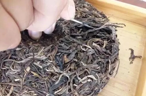 已經(jīng)打開的普洱茶餅應(yīng)如何更好地存放，短期和長期的方法都教給你?