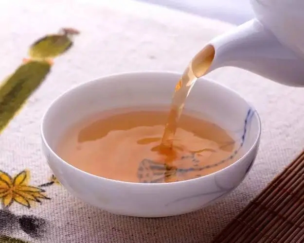 普洱茶越喝越餓？喝普洱茶真能刮油嗎？