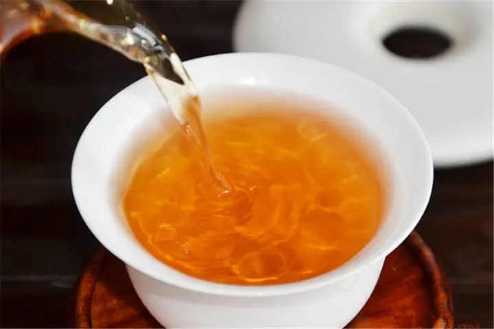 普洱生茶的十種湯色，教你一眼識(shí)別?