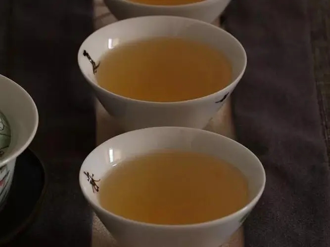 普洱茶的舌底鳴泉是怎么樣的？