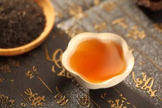 茶喝起來有點酸是不是變質(zhì)了？